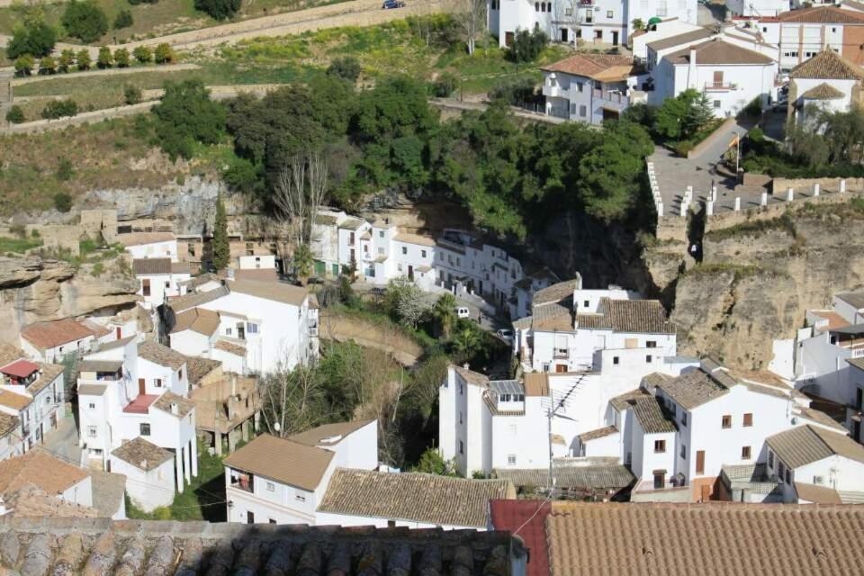 Alojamiento Rural Carmen Setenil De Las Bodegas Eksteriør billede